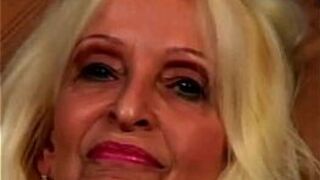 Chubby blonde mature wife howing her sexy body porn video